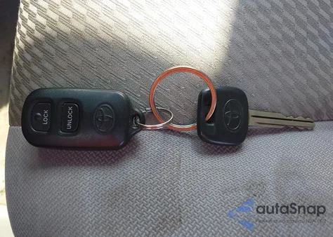 2005 Toyota Highlander V6 z USA, uszkodzony, nr VIN JTEEP21A350131799